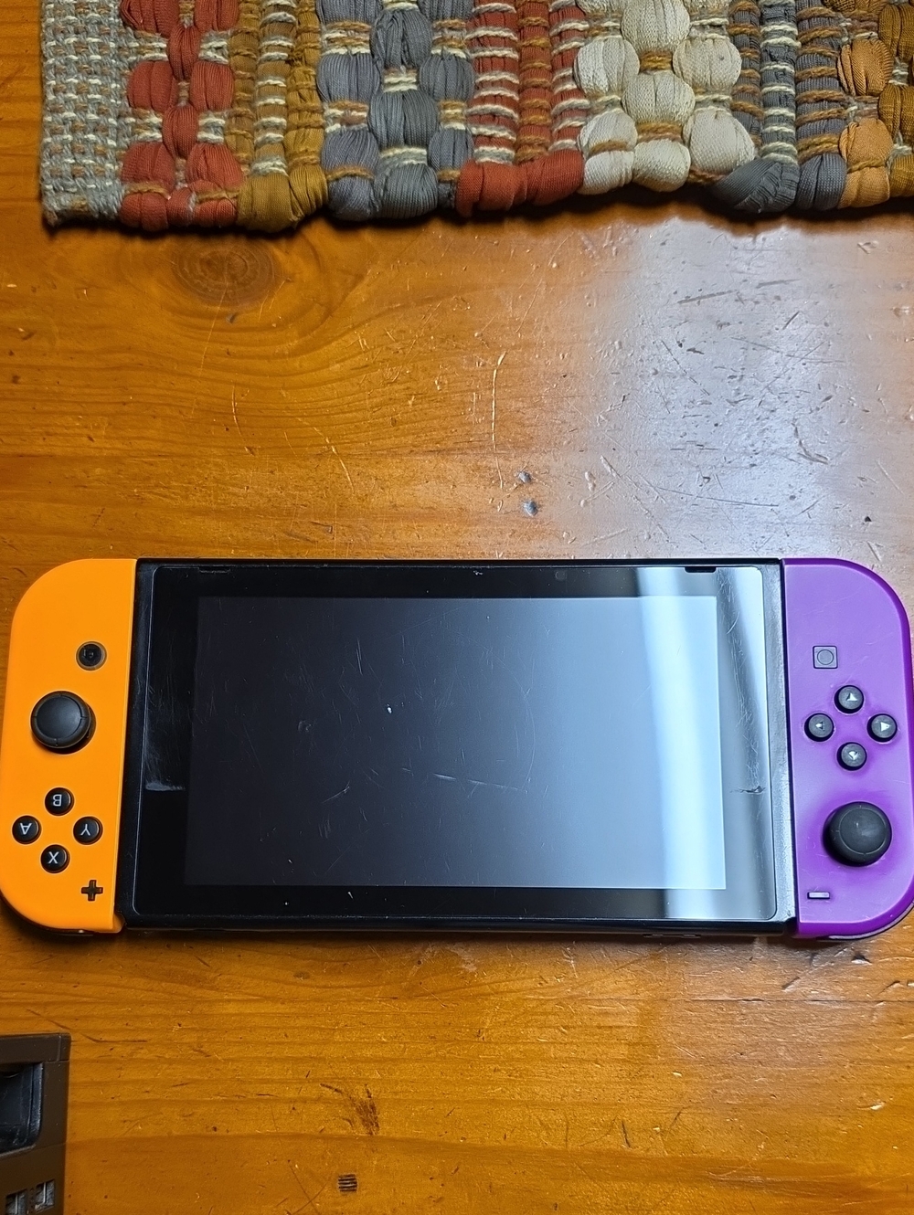 Nintendo Switch HAC 001 With Charging Port - Picture 4 of 5